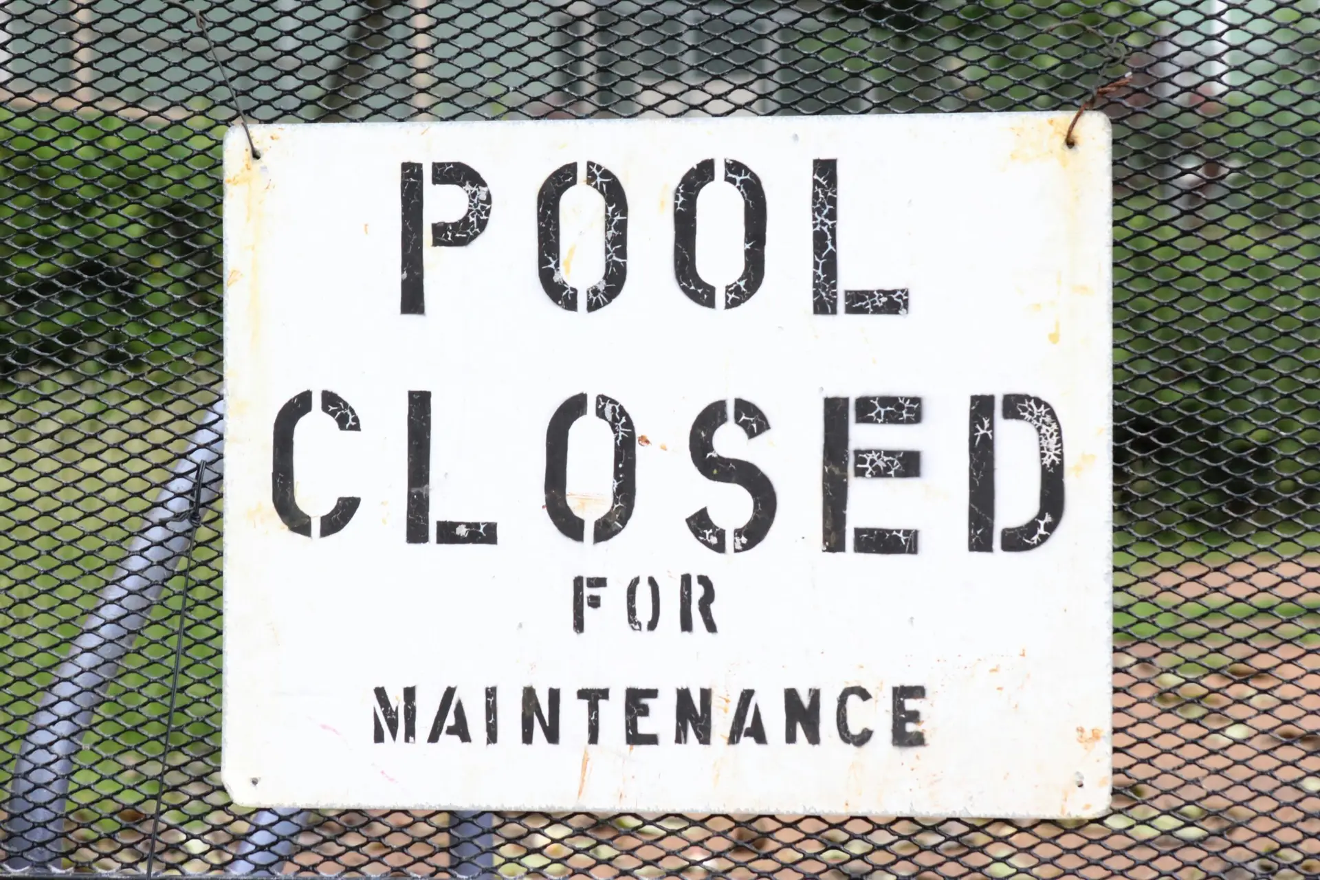 Pool leak detection and repair service in Orange County Pool leak detection and repair service in Orange County